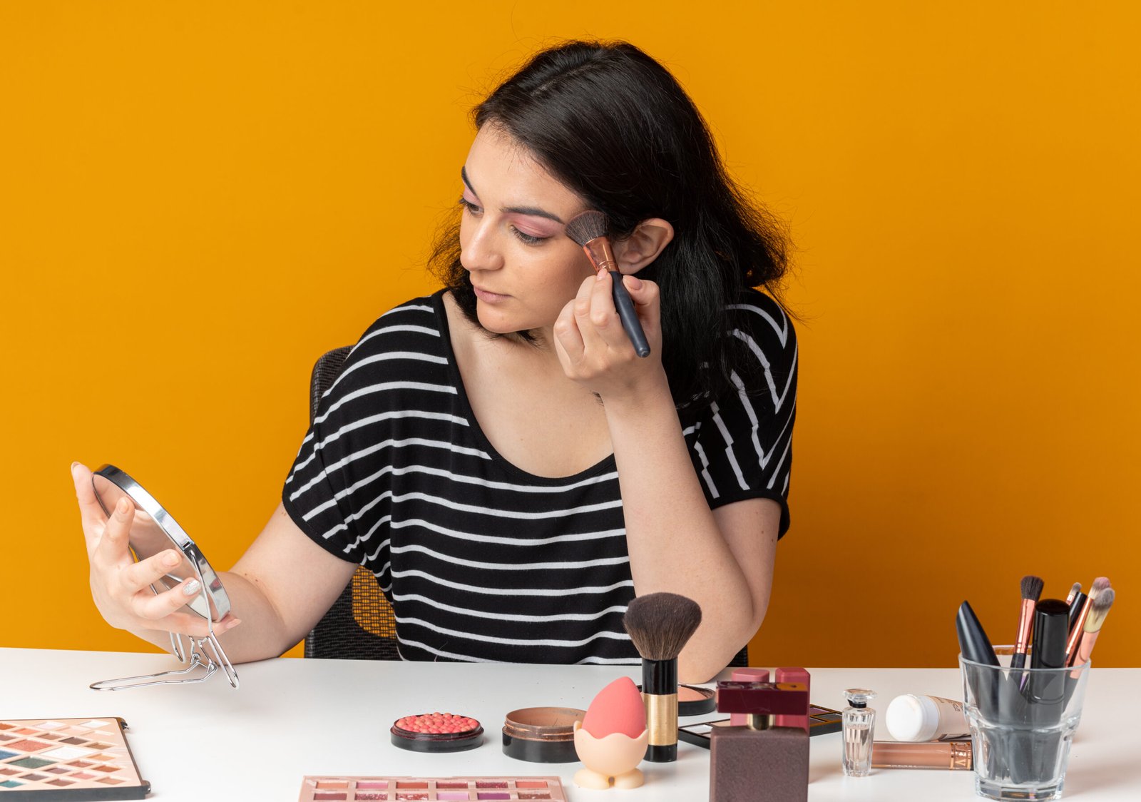 Simple Nude Makeup for a Fresh Everyday Look